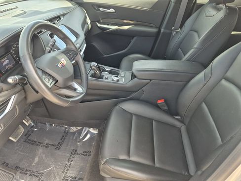 Used 2019 Cadillac XT4 Sport w/ Cold Weather Package AWD/4WD image 11