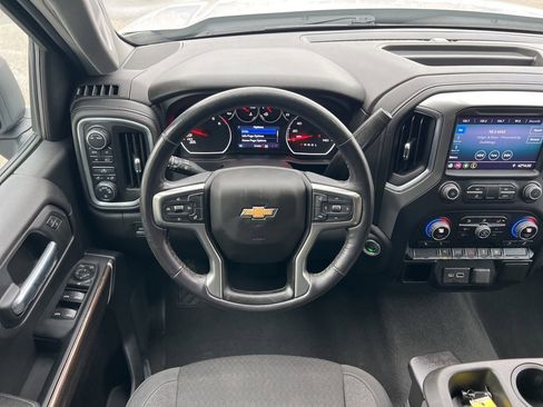 Used 2021 Chevrolet Silverado 1500 LT image 21