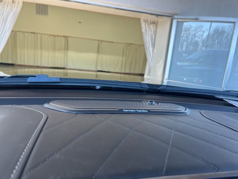 New 2025 RAM 1500 Limited w/ Off Road Group image 28