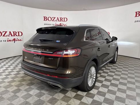 Used 2019 Lincoln Nautilus FWD image 8