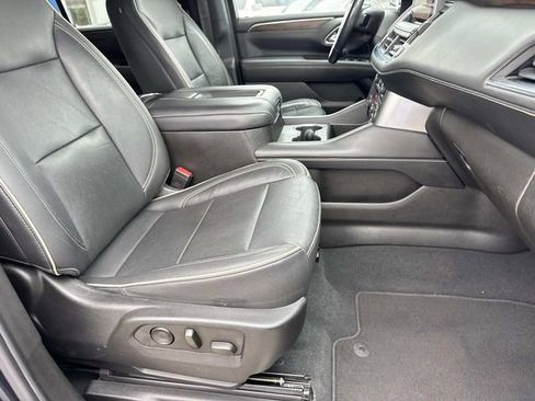 Used 2021 Chevrolet Suburban Premier image 8