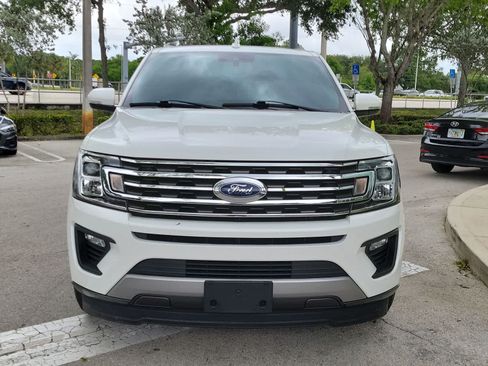 Used 2021 Ford Expedition XLT RWD image 3