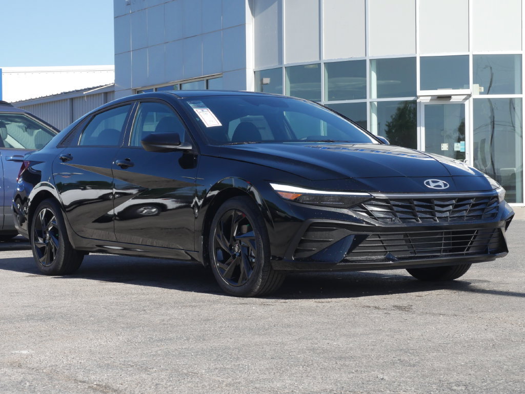 New 2026 Hyundai Elantra Sport FWD image 2