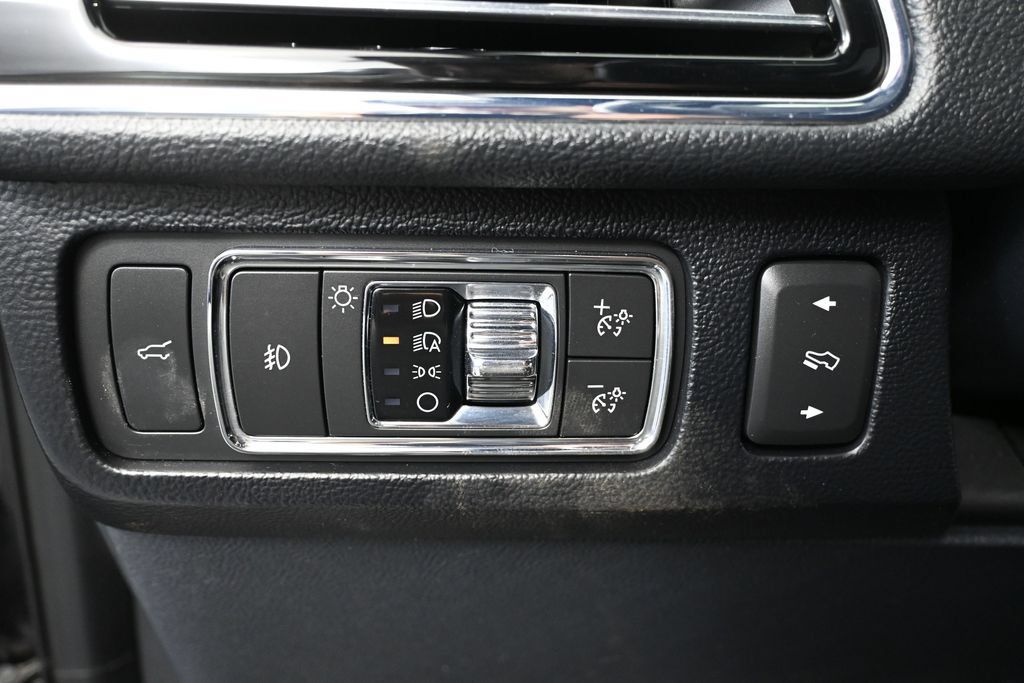 Used 2022 Lincoln Navigator Reserve w/ Equipment Group 201A AWD/4WD image 25