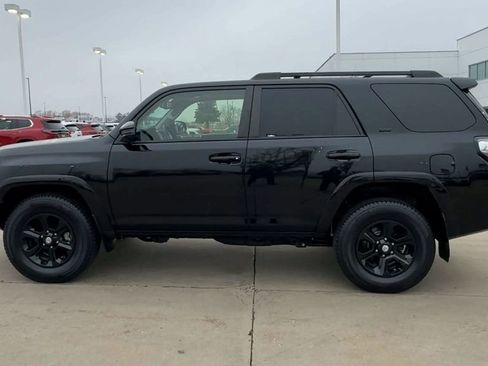 Used 2020 Toyota 4Runner SR5 Premium image 5