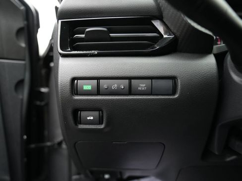 Used 2020 Nissan Sentra SR w/ Lighting Package image 26