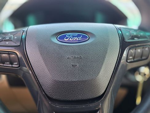 Used 2016 Ford Explorer FWD image 34