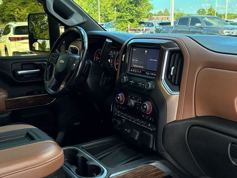 Used 2022 Chevrolet Silverado 2500 High Country w/ Safety Package II AWD/4WD image 20