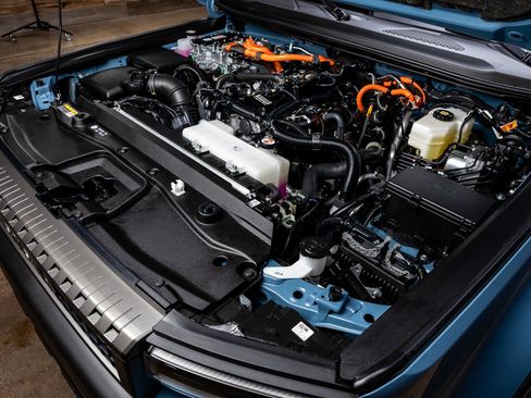 Used 2025 Toyota Land Cruiser Base w/ Premium Package image 40