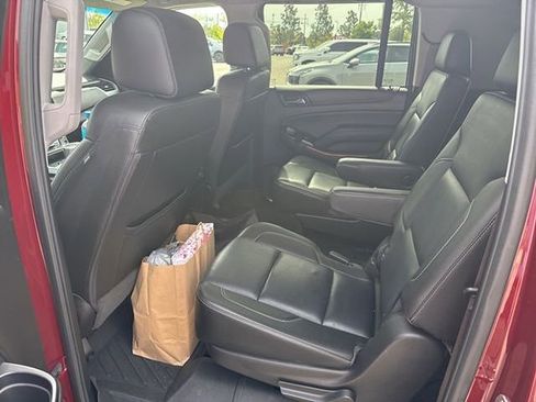 Used 2017 Chevrolet Suburban Premier image 7