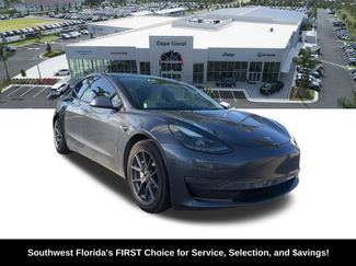Used 2021 Tesla Model 3 Long Range video 2