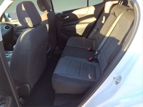 Used 2022 Chevrolet Equinox LT image 12