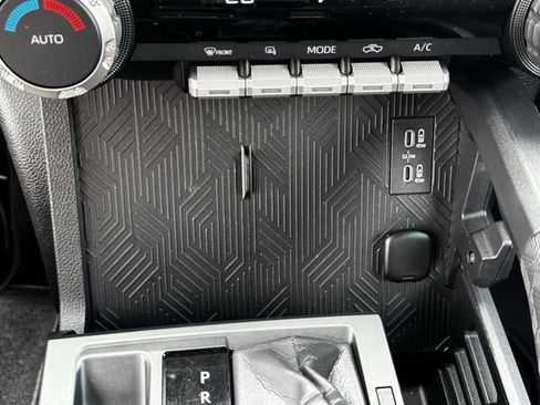 Certified 2024 Toyota Tacoma TRD Off-Road image 20