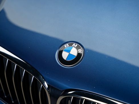 Used 2018 BMW ALPINA B7 xDrive AWD/4WD image 11