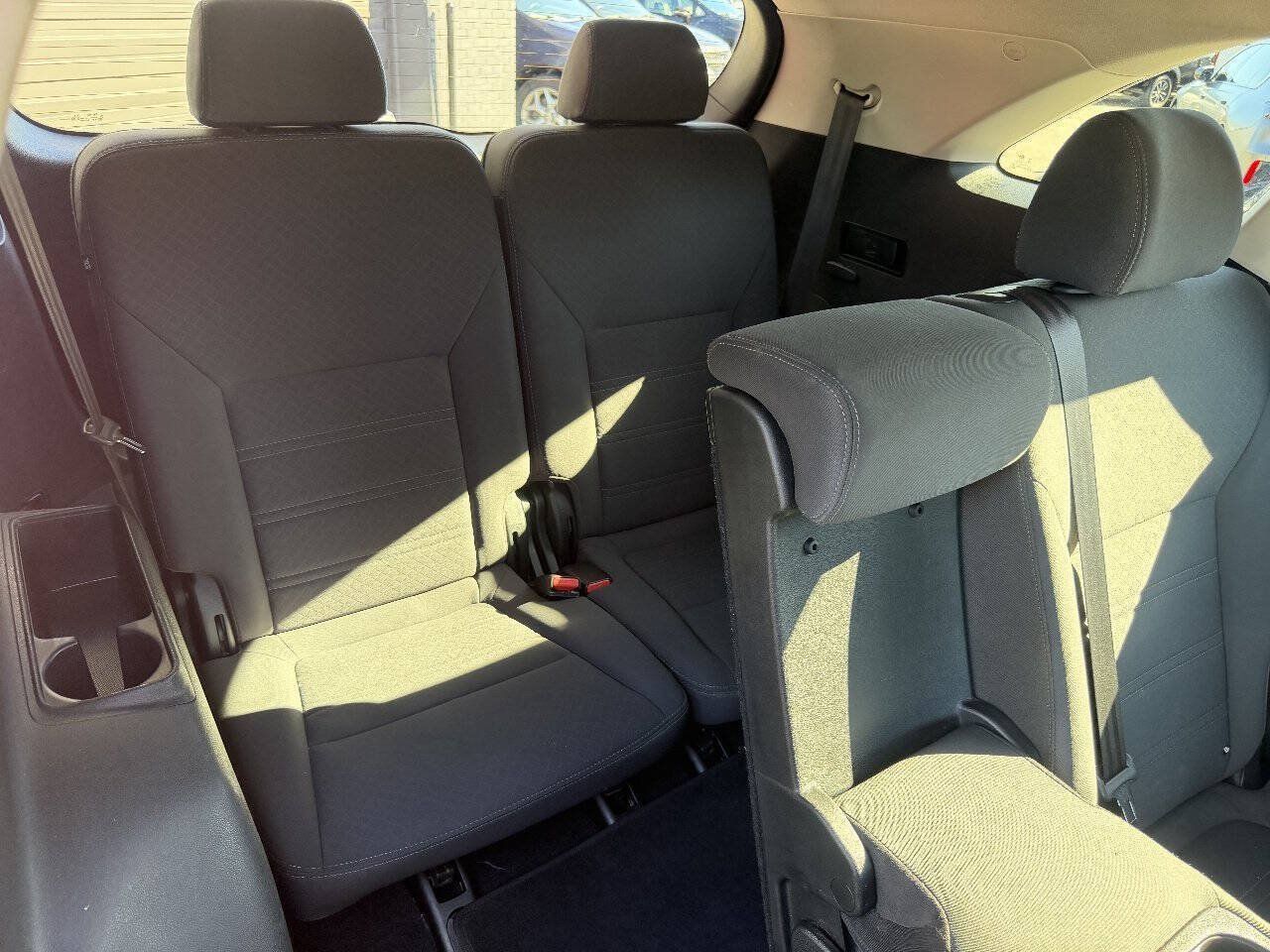Used 2019 Kia Sorento L FWD image 17