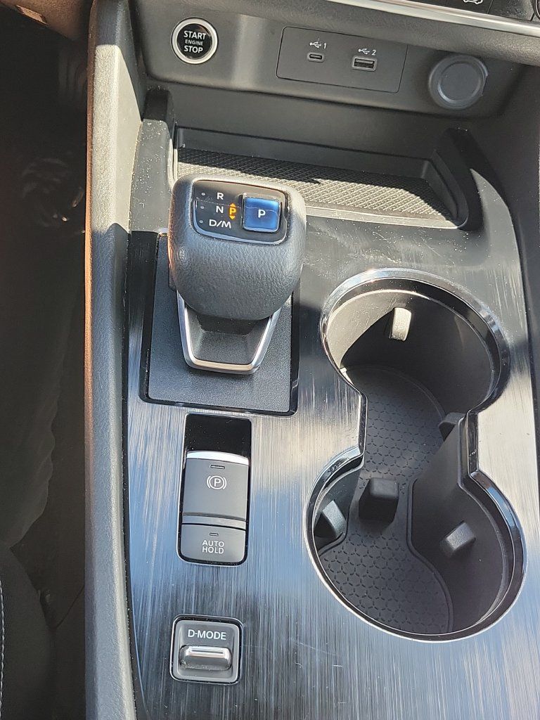 Certified 2021 Nissan Rogue SV FWD image 28