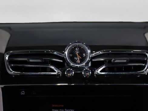 Used 2022 Bentley Bentayga image 33