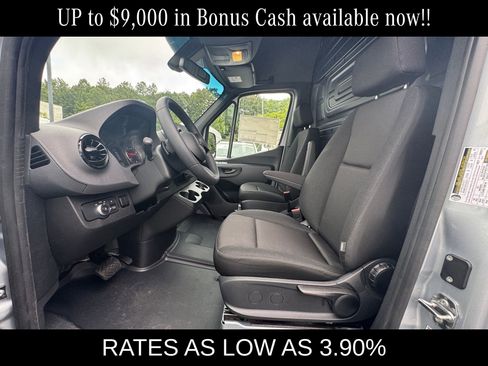 New 2025 Mercedes-Benz Sprinter 2500 image 5