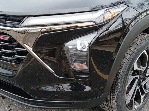 New 2026 Chevrolet Trax RS w/ Driver Confidence Package FWD image 27