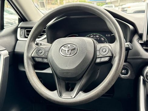 Used 2023 Toyota RAV4 XLE FWD image 21