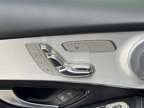 Used 2020 Mercedes-Benz GLC 300 GLC 300 image 25