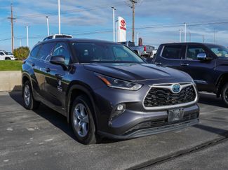 Used 2021 Toyota Highlander LE AWD/4WD video 2