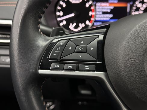 Used 2021 Nissan Altima 2.5 SR FWD image 17