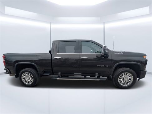 Used 2020 Chevrolet Silverado 3500 High Country w/ Z71 Off-Road Package image 2