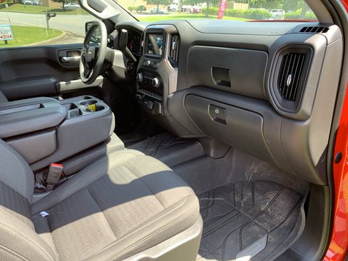 Used 2023 Chevrolet Silverado 1500 Custom AWD/4WD image 27