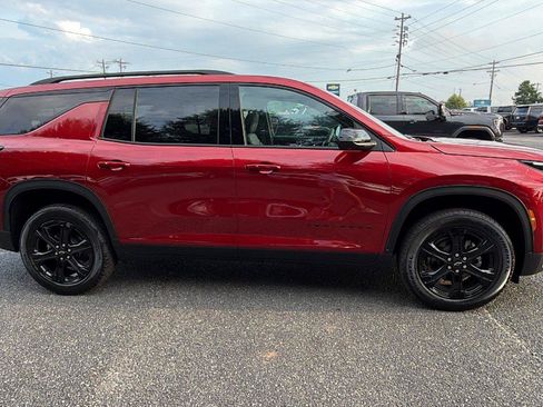 New 2027 Chevrolet Traverse LT w/ Midnight/Sport Edition FWD image 7
