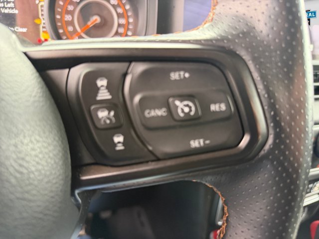 Used 2024 Jeep Gladiator Mojave w/ Convenience Group AWD/4WD image 21