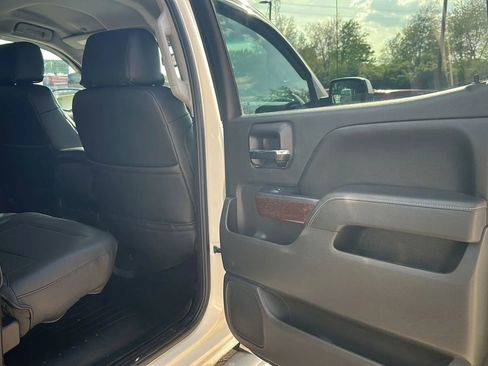 Used 2014 GMC Sierra 1500 SLE w/ SLE Preferred Package AWD/4WD image 15