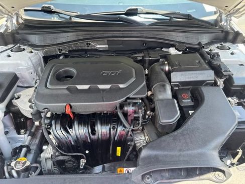 Used 2019 Kia Optima LX FWD image 17