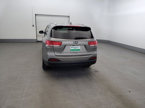 Used 2018 Kia Sorento LX w/ LX V6 Convenience Package AWD/4WD image 6