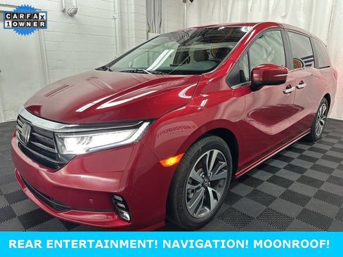 Used 2024 Honda Odyssey Touring image 1