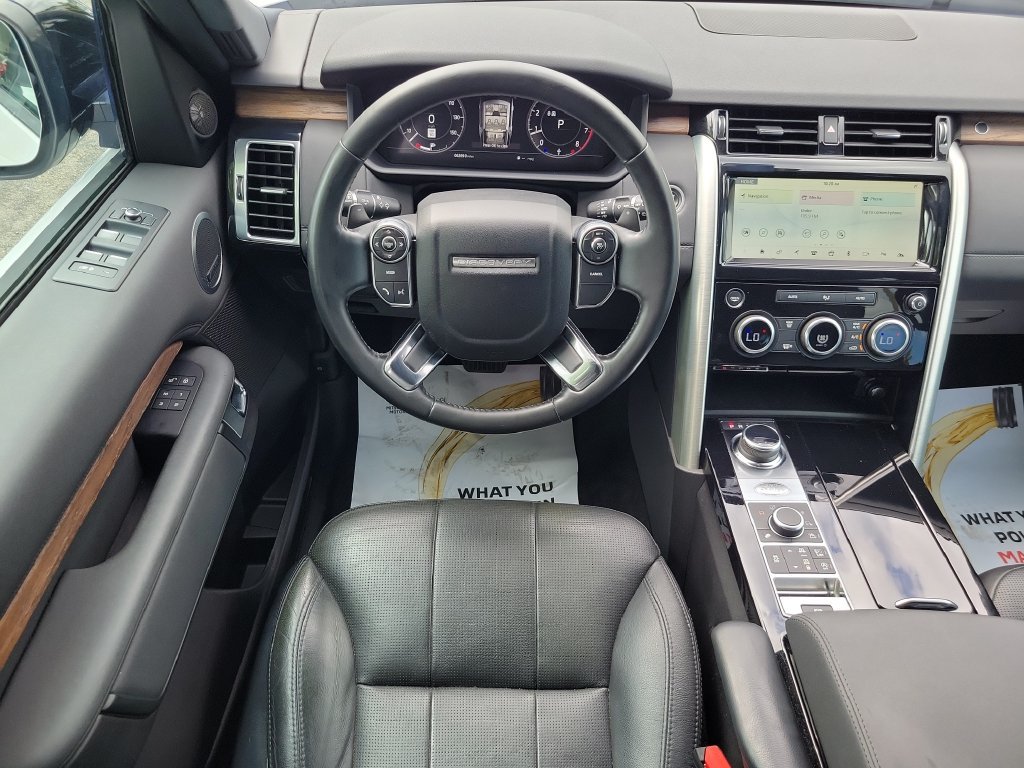 Used 2018 Land Rover Discovery HSE AWD/4WD image 17