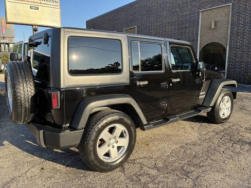 Used 2017 Jeep Wrangler Unlimited Sport w/ Quick Order Package 24S AWD/4WD image 4
