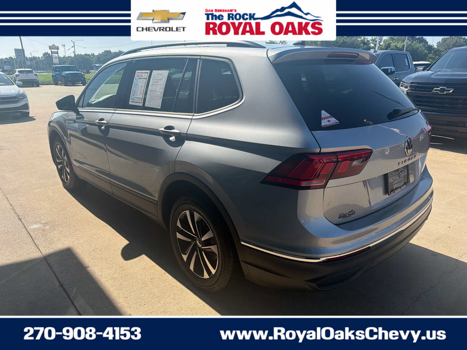 Used 2023 Volkswagen Tiguan S FWD image 3