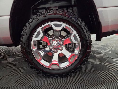 Used 2019 RAM 1500 Big Horn image 90