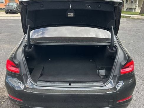 Used 2018 BMW 530e xDrive AWD/4WD image 19
