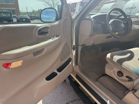 Used 1999 Ford F150 XLT image 13