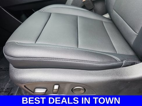 New 2026 Chevrolet Traverse LT w/ Midnight/Sport Edition FWD image 31