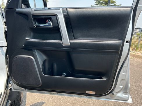 Used 2020 Toyota 4Runner SR5 Premium w/ Moonroof Package AWD/4WD image 30