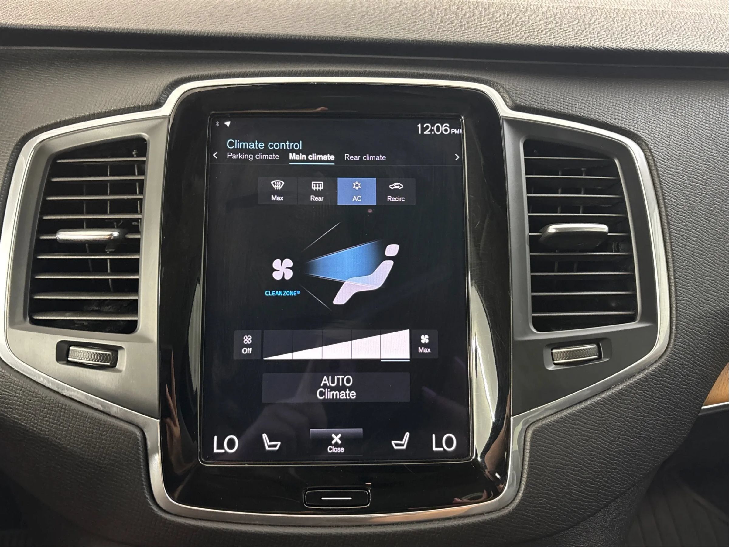 Used 2022 Volvo XC90 T8 Inscription Expression w/ Climate Package AWD/4WD image 37