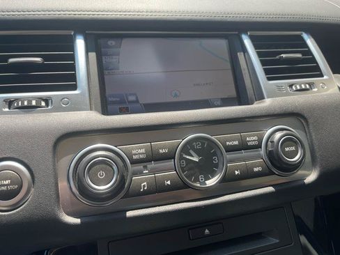 Used 2011 Land Rover Range Rover Sport Supercharged AWD/4WD image 30