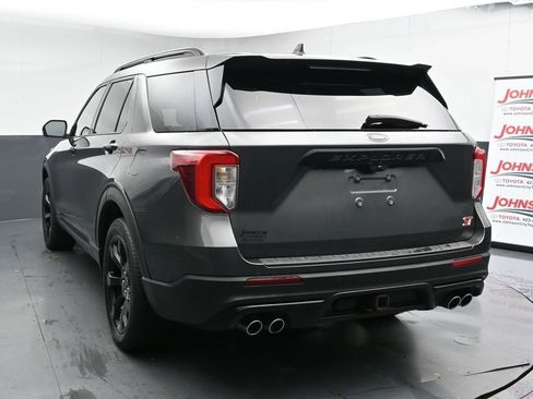 Used 2020 Ford Explorer ST w/ ST Street Pack image 6