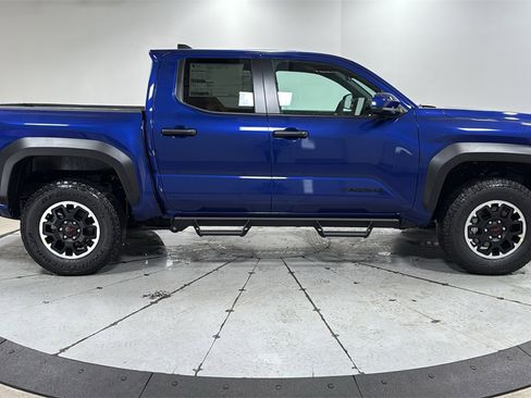 New 2025 Toyota Tacoma TRD Off-Road image 6