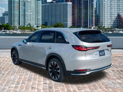 Used 2026 MAZDA CX-90 Plug-In Hybrid w/ Premium Plus AWD/4WD image 4
