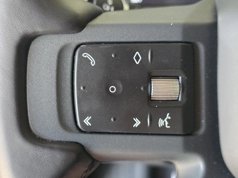 Used 2020 Land Rover Defender 110 X AWD/4WD image 33