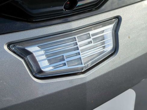 New 2025 Cadillac Optiq Luxury 1 image 8